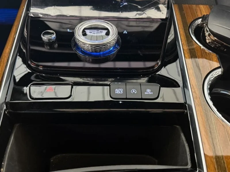 2026 Cadillac Escalade 6.2 Litres V8 Petrol Engine Black White SUV GCC Specs AWD