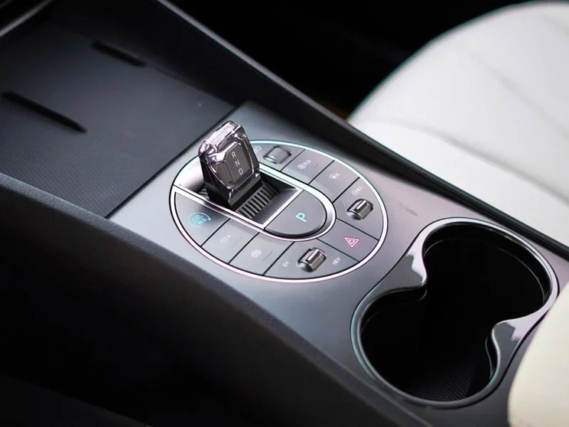 2025 BYD Seal 05 DM-i 1.5L 4 Cylinders Plug-In Hybrid Engine White Sedan FWD