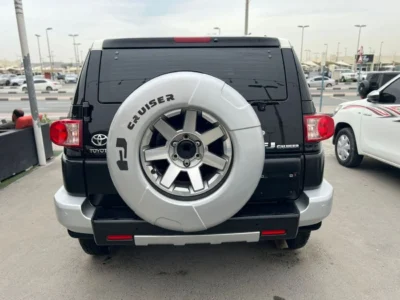 2017 Toyota FJ Cruiser 4.0 Litres V6 Petrol Engine Black SUV Full Options GCC Specs