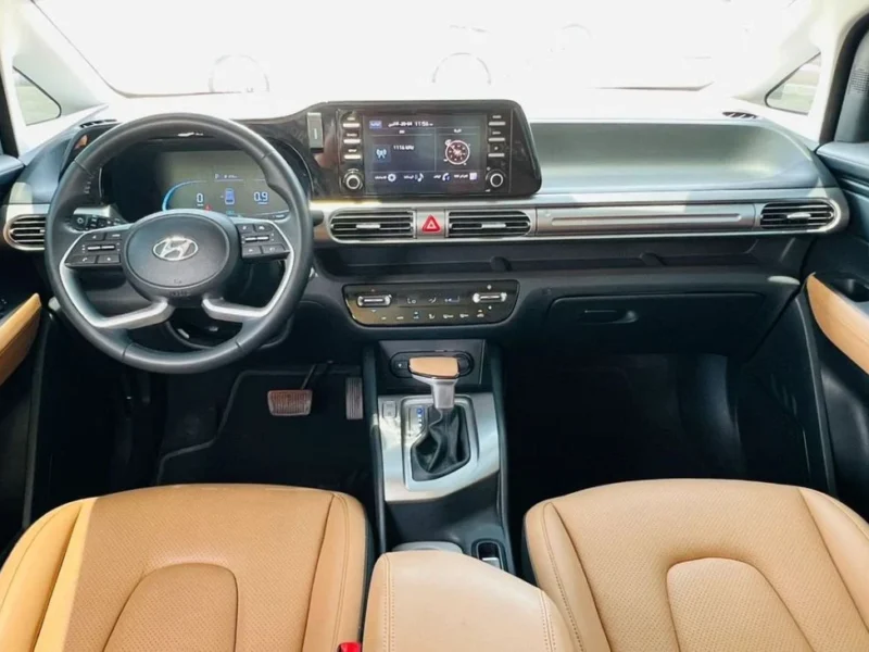 2025 HYUNDAI STARGAZER Smartstream G1.5L AT V4 Engine White Brown Van Full Options