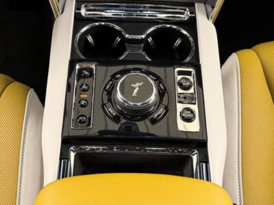 2025 Rolls Royce Cullinan Silver Badge 6.7L V12 Twin-Turbo Grey Yellow SUV Bespoke Edition