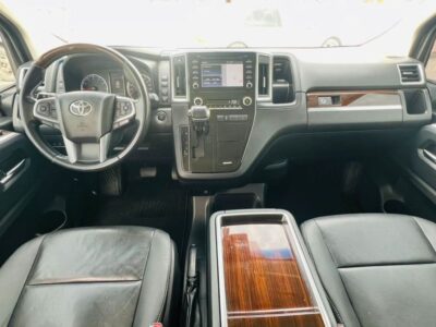 2020 TOYOTA GRANVIA 3.5 Litres Premium V6 Petrol Engine Black Van Full Option GCC