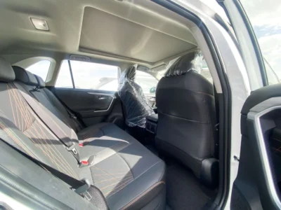 2025 Toyota RAV 4 2.5 Litres inline-4 Hybrid Engine White Grey SUV Full Option