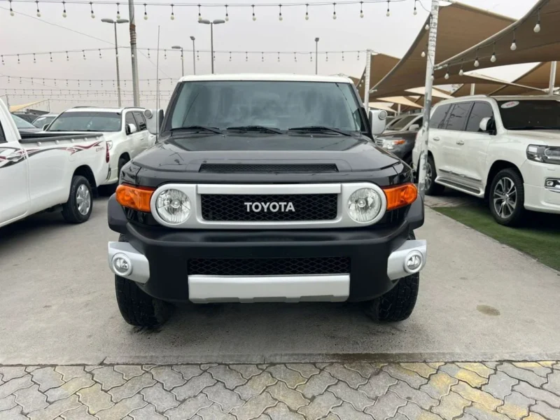 2017 Toyota FJ Cruiser 4.0 Litres V6 Petrol Engine Black SUV Full Options GCC Specs