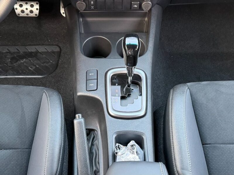 2025 Toyota Hilux GR Sport 4.0 Litres V6 Petrol Engine White Black Pickup Truck GCC