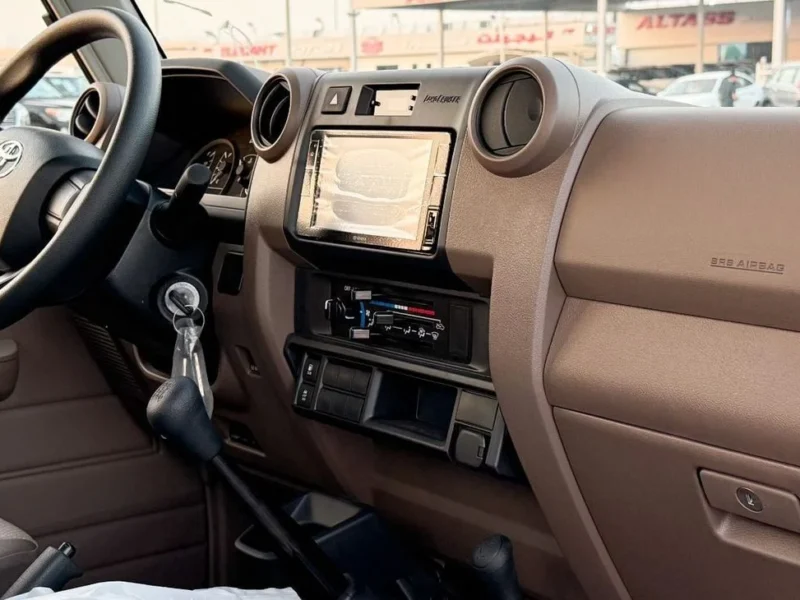 2025 Toyota Land Cruiser Pick Up Std 4.0L V6 Petrol Single Cab Utility 4WD Tan GCC