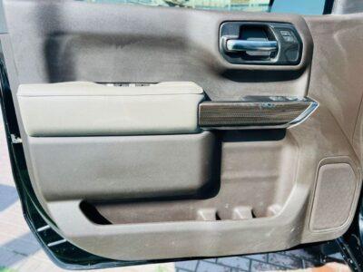 2022 CHEVROLET SILVERADO 5.3 Litres V8 Petrol Engine Black Grey Pickup Truck GCC