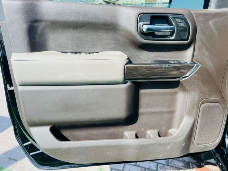 2022 CHEVROLET SILVERADO 5.3 Litres V8 Petrol Engine Black Grey Pickup Truck GCC