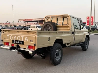 2025 Toyota Land Cruiser Pick Up Std 4.0L V6 Petrol Single Cab Utility 4WD Tan GCC
