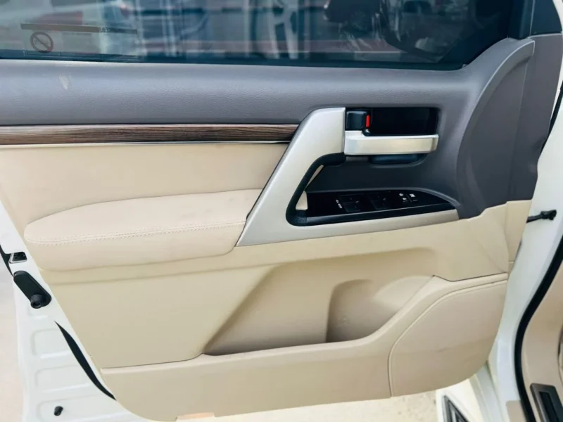 2021 TOYOTA LAND CRUISER GXR 5.7 Litres V8 Petrol Engine White Beige SUV Full Option