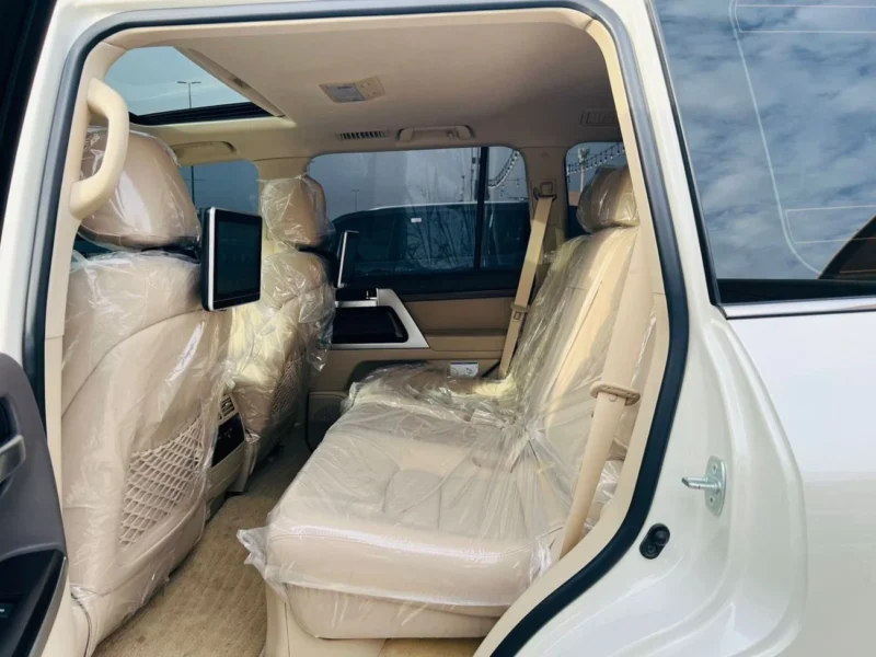 2021 TOYOTA LAND CRUISER GXR 5.7 Litres V8 Petrol Engine White Beige SUV Full Option