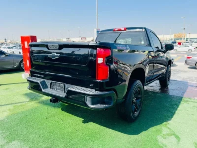 2022 CHEVROLET SILVERADO 5.3 Litres V8 Petrol Engine Black Grey Pickup Truck GCC