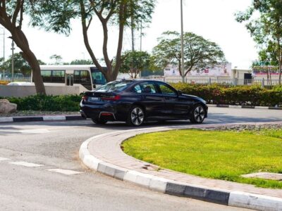 2025 BMW i3 eDrive40L Night Sport Electric Vehicle Black Red Sedan 592 Km Range
