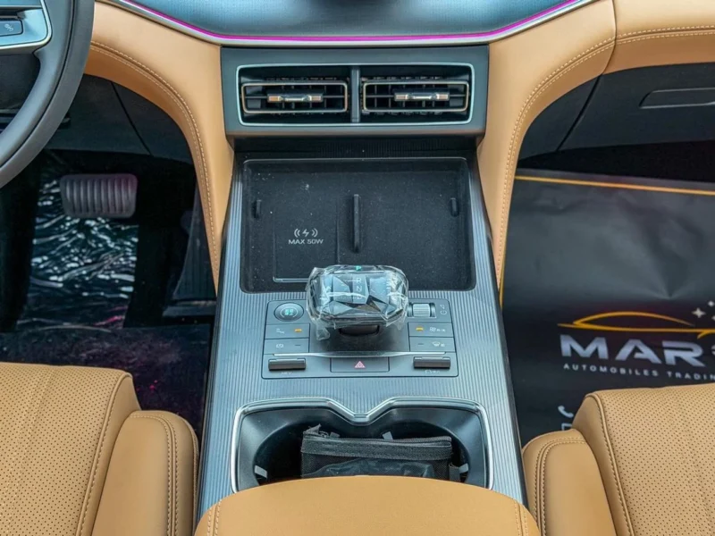 2025 BYD Song L DM-i 1.5L 4 Cylinders Plug-In Hybrid Engine Grey Brown SUV