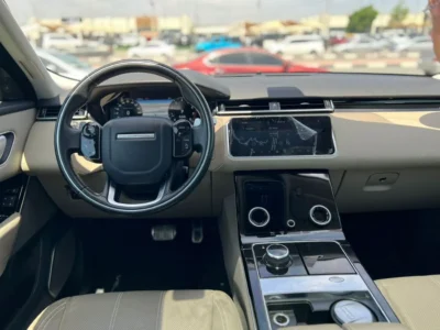 2019 LAND ROVER RANGE ROVER VELAR 250 SE 2.0L V4 Petrol Engine Blue Beige SUV GCC