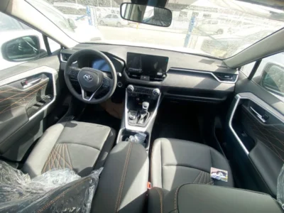 2025 Toyota RAV 4 2.5 Litres inline-4 Hybrid Engine White Grey SUV Full Option