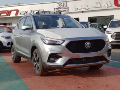 2023 MG ZS Luxury 1.5 Litres 4 Cylinders Petrol Engine Silver White SUV FWD GCC
