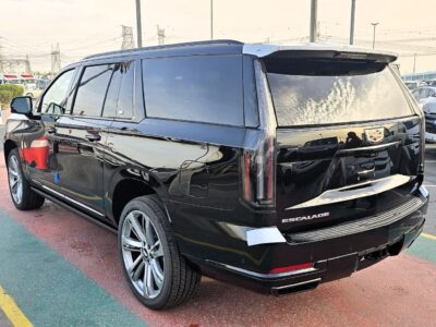 2026 Cadillac Escalade 6.2 Litres Petrol V8 Petrol Engine Sport Platinum Black SUV 4WD