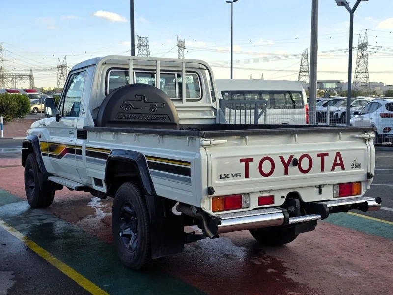 2022 Toyota Land Cruiser 70 LX 4.0 Litres V6 Engine White Beige Pick Up SC GCC