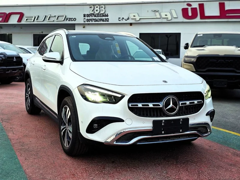 2025 Mercedes-Benz GLA 200 1.3 Litres 4 Cylinders Petrol Engine White Black SUV