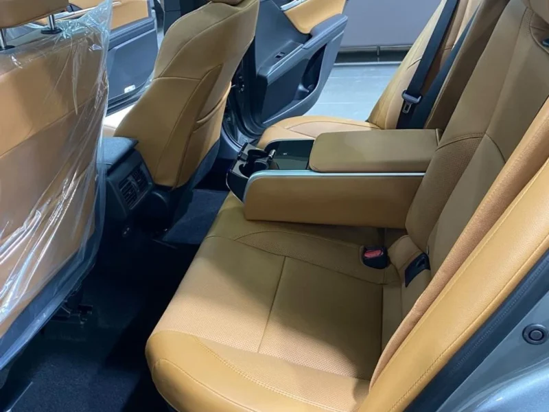 2026 TOYOTA CAMRY LUMIERE 2.5L HYBRID 4 Cylinders Engine Grey Brown Sedan GCC