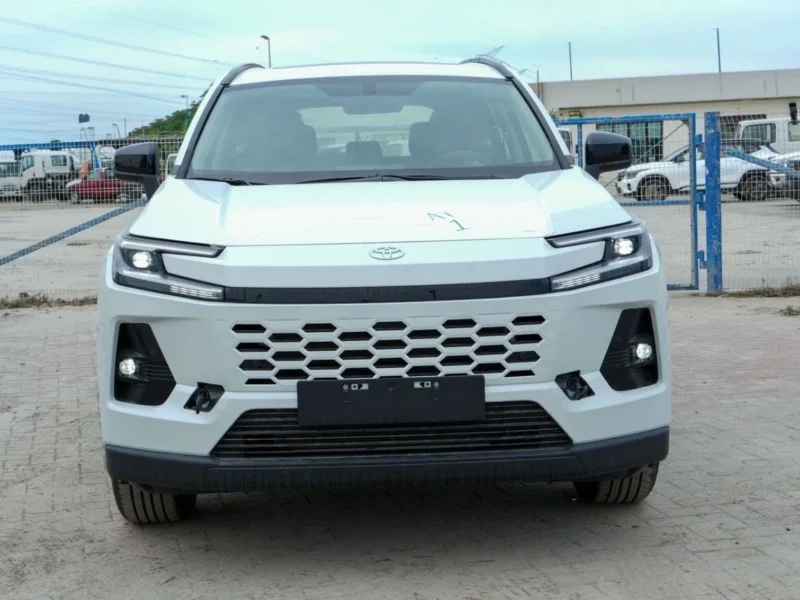 2026 TOYOTA RAV 4 XLE 2.5 Litres 4 Cylinders Hybrid Engine White Black SUV 4WD GCC