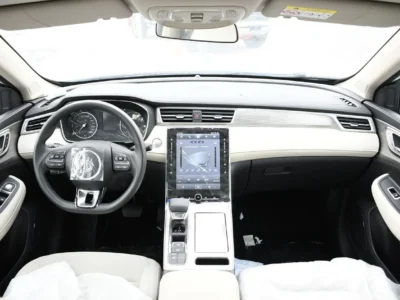 2025 MG RX5 1.5-litre Turbocharged 4-cylinder Petrol Engine White Beige SUV GCC