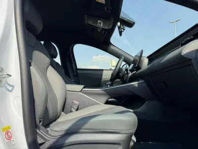 2025 BYD QIN PLUS DM-i 1.5 Litres PHEV 4 Cylinders Engine White Black Sedan