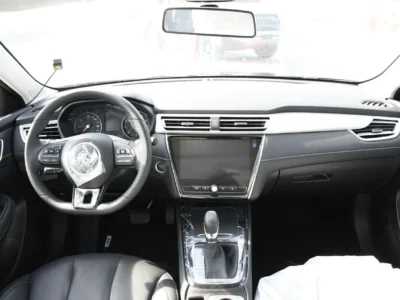 2025 MG5 Deluxe Edition 1.5L Naturally Aspirated 4-Cylinder Engine Black Sedan GCC