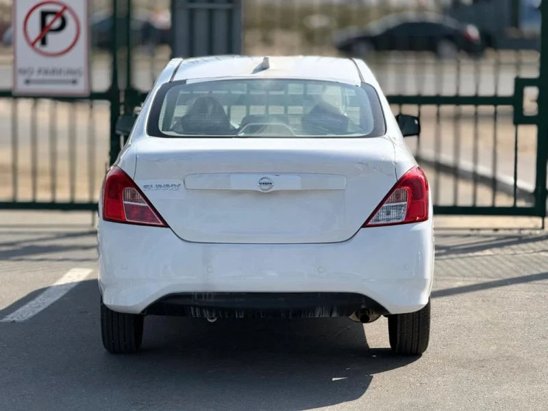 2025 Nissan Sunny SV 1.5 Litres 4 Cylinders Petrol Engine White Beige Sedan GCC Specs