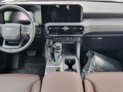 2026 TOYOTA PRADO 2.8 Litres 4 Cylinders DIESEL Engine Black Brown SUV LUXURY EDITION