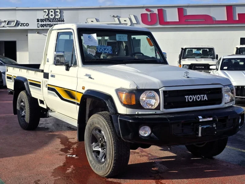 2022 Toyota Land Cruiser 70 LX 4.0 Litres V6 Engine White Beige Pick Up SC GCC