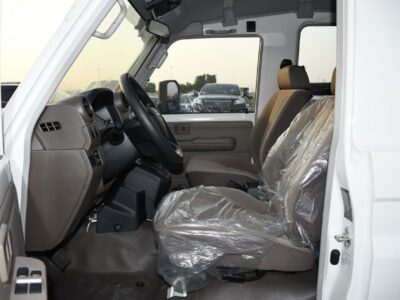 2024 Toyota Land Cruiser 70 Hardtop 4.0 Litres V6 Petrol Engine White Grey SUV GCC Specs