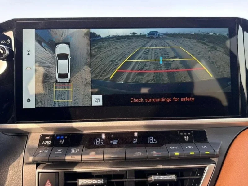 2026 TOYOTA CAMRY LUMIERE 2.5L HYBRID 4 Cylinders Engine Black Brown Sedan GCC