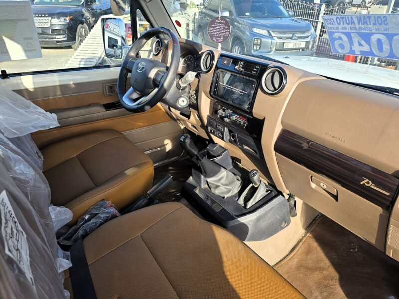 2022 Toyota Land Cruiser 70 LX 4.0 Litres V6 Engine White Beige Pick Up SC GCC