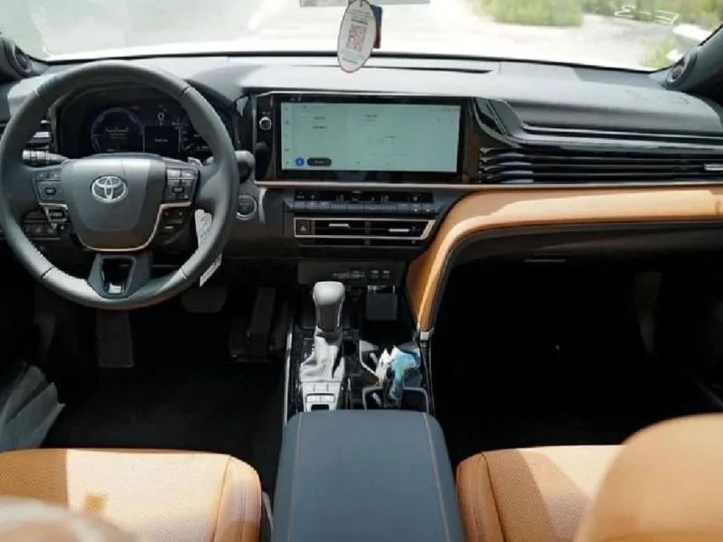 2026 TOYOTA CAMRY LUMIERE 2.5L HYBRID 4 Cylinders Engine White Brown Sedan GCC
