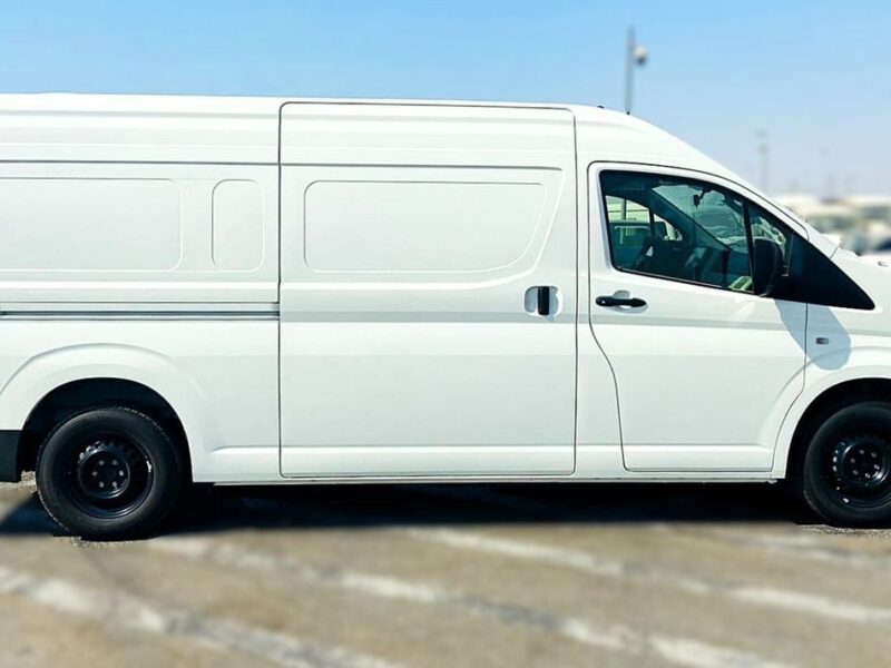 2026 Toyota Hiace Cargo High Roof 3.5 Litres 4 Cylinders Petrol Engine White Grey Van