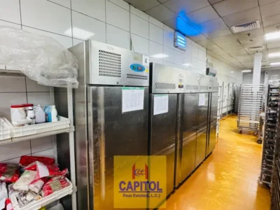 880k KITCHEN / BAKERY WAREHOUSE DIRECT FROM OWNER PRIME LOCATION