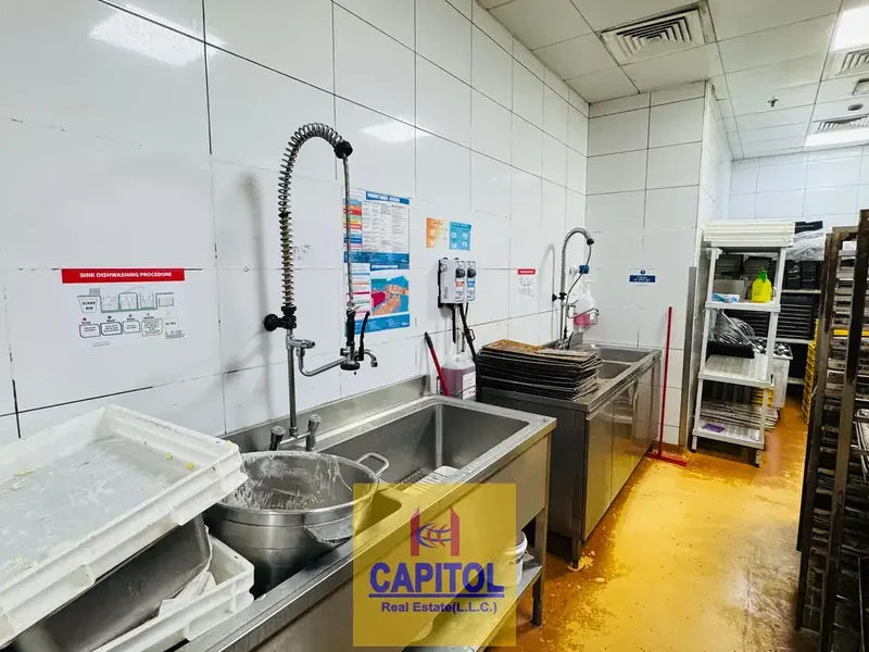 880k KITCHEN / BAKERY WAREHOUSE DIRECT FROM OWNER PRIME LOCATION