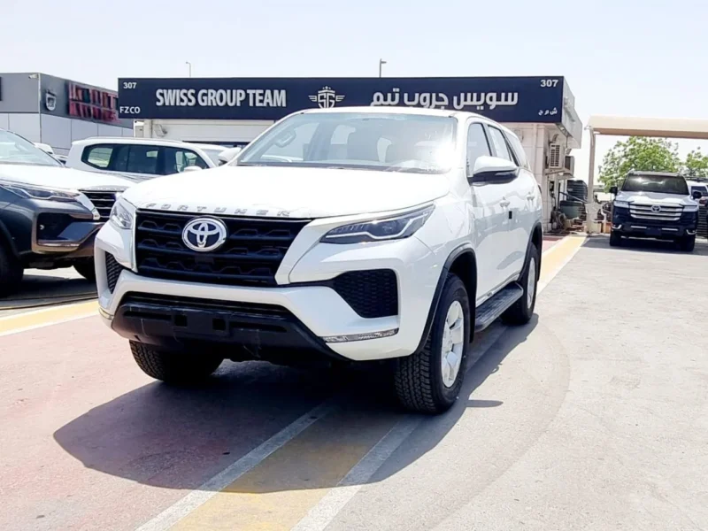 2026 TOYOTA FORTUNER 2.4 Litres 4 Cylinders DIESEL Engine White Beige SUV 4X4