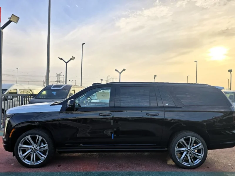 2026 Cadillac Escalade 6.2 Litres Petrol V8 Petrol Engine Sport Platinum Black SUV 4WD