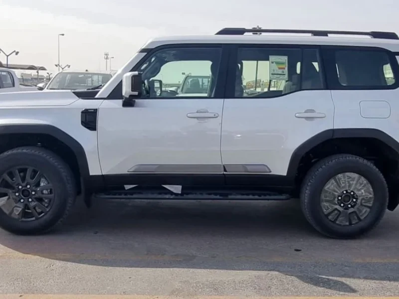 2026 TOYOTA PRADO 2.8 Litres 4 Cylinders DIESEL Engine White Black SUV GCC ALL ROUNDER