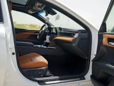 2026 TOYOTA CAMRY LUMIERE 2.5L HYBRID 4 Cylinders Engine White Brown Sedan GCC