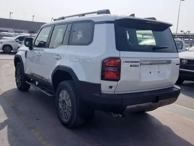 2026 TOYOTA PRADO 2.8 Litres 4 Cylinders DIESEL Engine White Black SUV GCC ALL ROUNDER