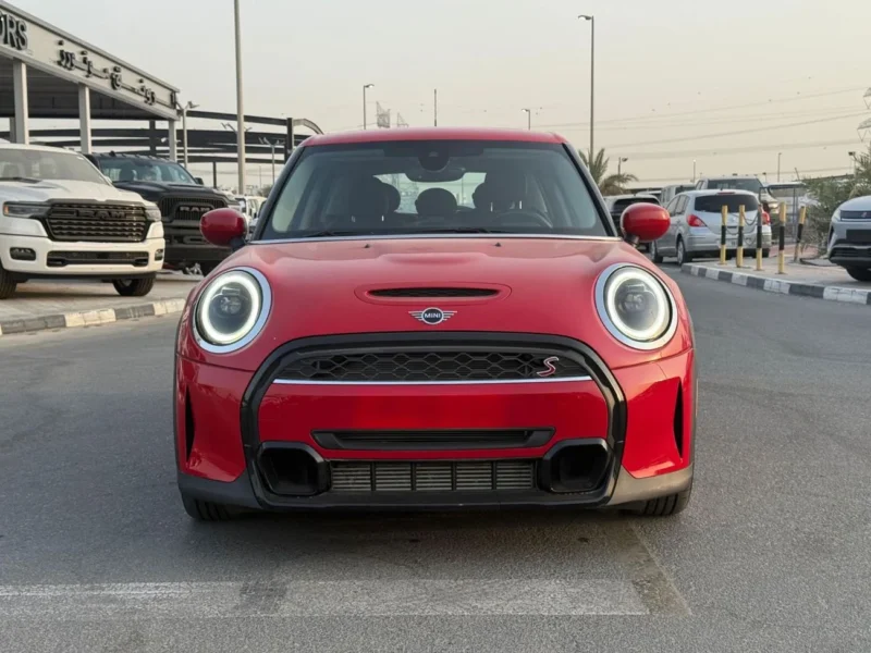 2024 Mini Cooper S 2.0 Litres Turbocharged 4 Cylinders Engine Red Black Sedan
