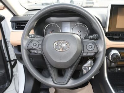 2023 Toyota RAV 4 LE 2.5 Litres V4 Petrol Engine White Beige SUV AWD GCC Specs