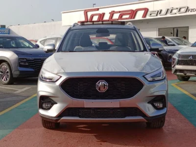 2023 MG ZS Luxury 1.5 Litres 4 Cylinders Petrol Engine Silver White SUV FWD GCC