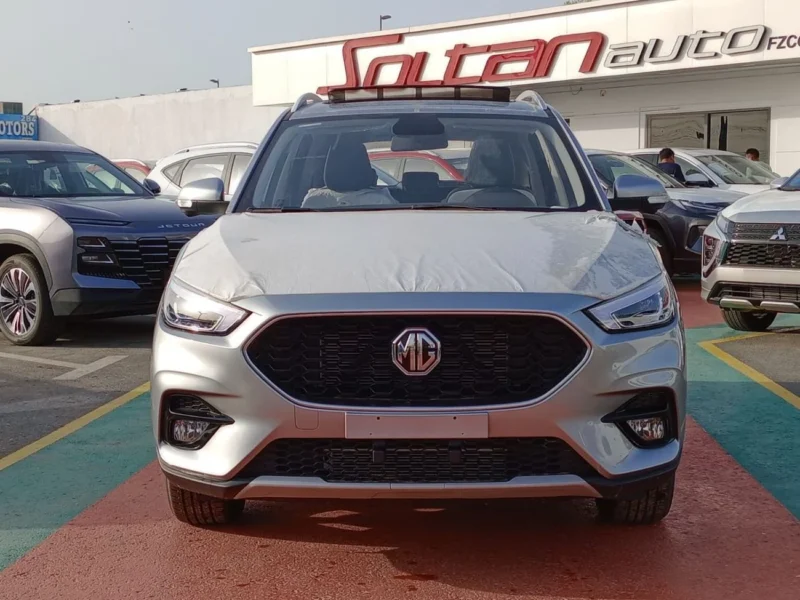 2023 MG ZS Luxury 1.5 Litres 4 Cylinders Petrol Engine Silver White SUV FWD GCC