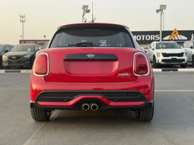 2024 Mini Cooper S 2.0 Litres Turbocharged 4 Cylinders Engine Red Black Sedan