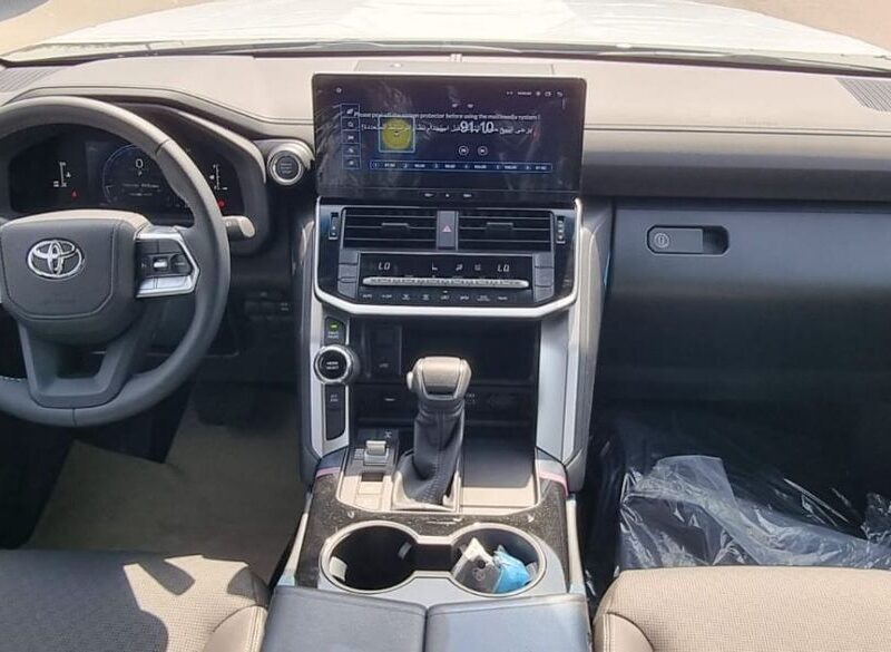 2026 TOYOTA LAND CRUISER GXR 3.5L V6 TWIN TURBO Petrol Engine Black SUV GCC Specs